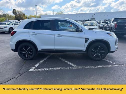 White Diamond 2022 Mitsubishi Outlander Sport 2.0 LE