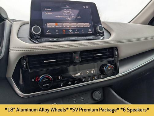 2022 Nissan Rogue SV