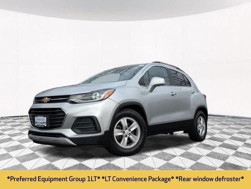 Silver Ice Metallic 2020 Chevrolet Trax LT