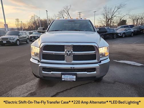 2018 RAM 3500 Tradesman Crew Cab 4x4 8' Box