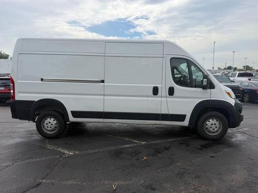 Bright White Clearcoat 2023 RAM ProMaster 2500 High Roof