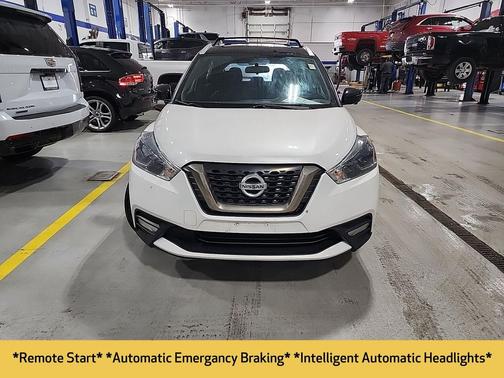 2019 Nissan Kicks SR