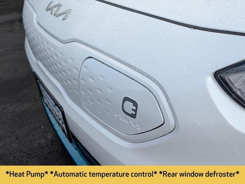Snow White Pearl 2022 Kia Niro EV EX