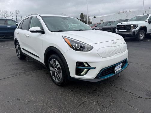 Snow White Pearl 2022 Kia Niro EV EX