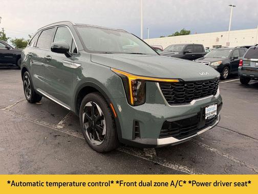 Cityscape Green 2025 Kia Sorento Hybrid EX