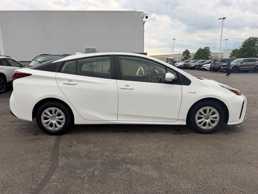 Super White 2021 Toyota Prius LE