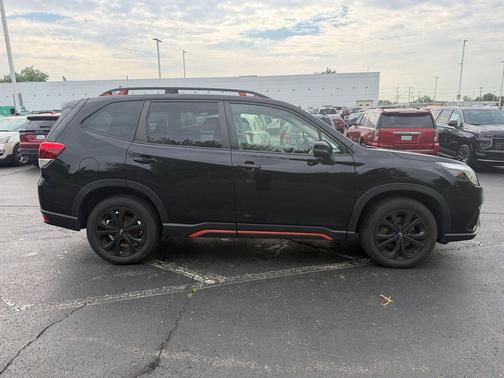Crystal Black Silica 2024 Subaru Forester Sport