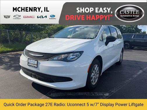 Bright White Clearcoat 2024 Chrysler Voyager LX