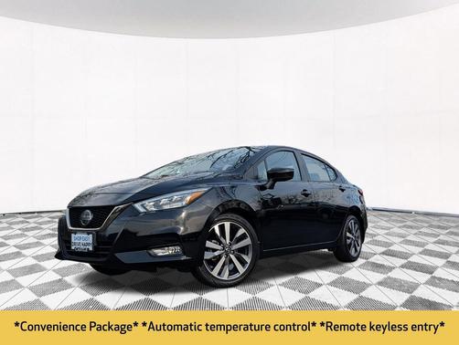 Super Black 2020 Nissan Versa 1.6 S