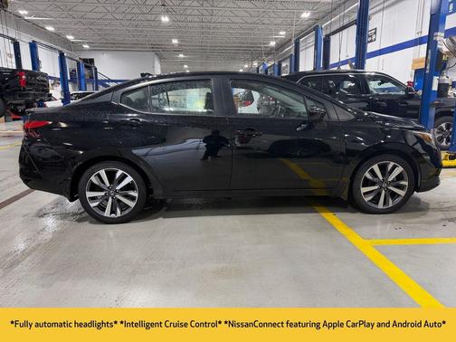 Super Black 2020 Nissan Versa 1.6 S