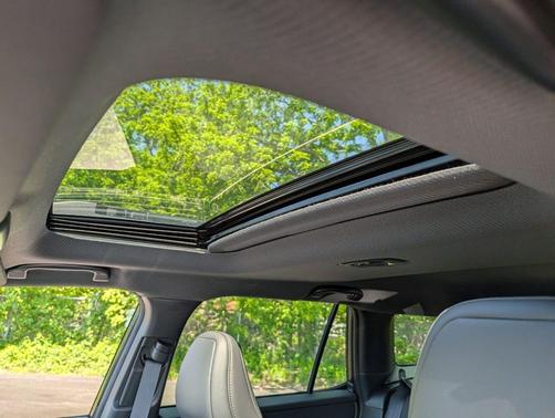 Deep Emerald Green Pearl 2026 Subaru Outback Limited XT