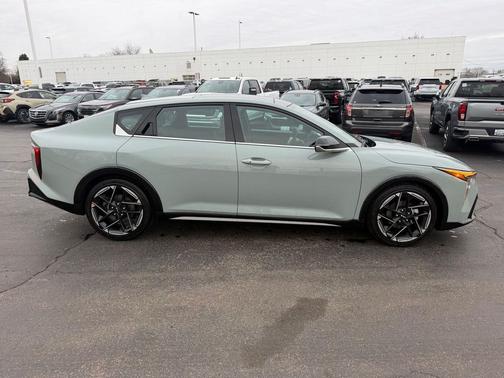 Morning Haze 2025 Kia K4 GT-Line