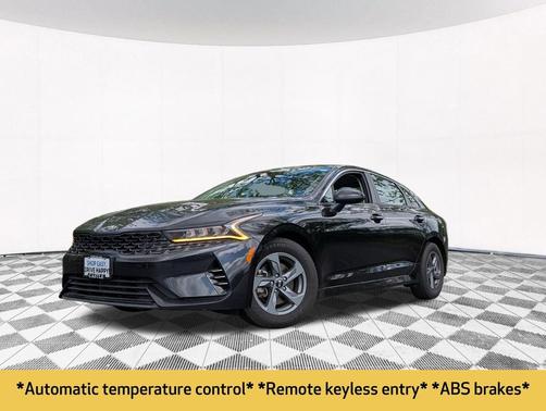 Ebony Black 2021 Kia K5 LX
