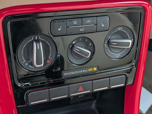 2019 Volkswagen Beetle 2.0T S