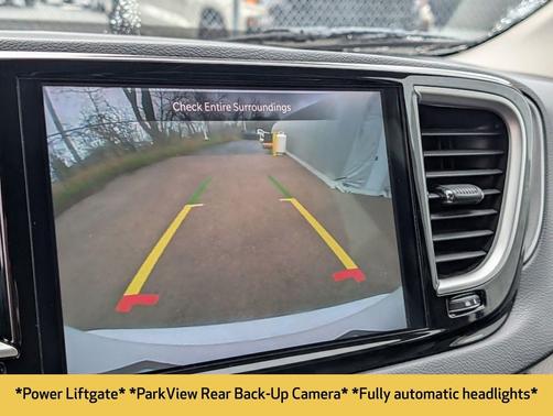 Bright White Clearcoat 2023 Chrysler Pacifica Touring L