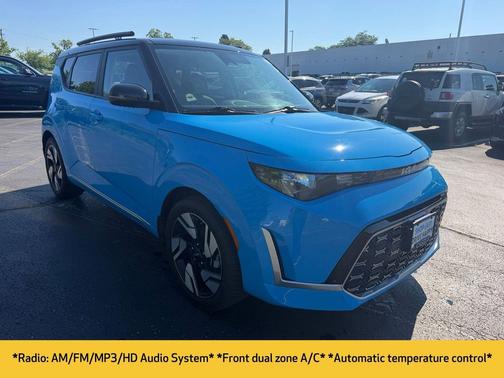 Surf Blue w/Black Roof 2023 Kia Soul GT-Line