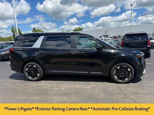 Aurora Black Pearl 2025 Kia Carnival EX