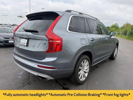 Gray Metallic 2019 Volvo XC90 T6 Momentum