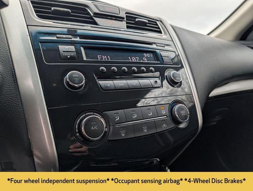 Pearl White 2014 Nissan Altima 2.5 S