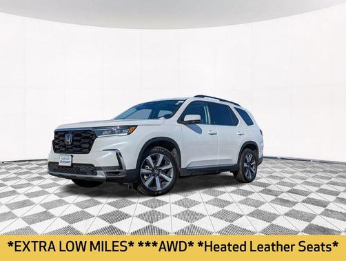 2025 Honda Pilot Touring 8-Passenger