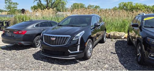 Stellar Black Metallic 2023 Cadillac XT5 Premium Luxury