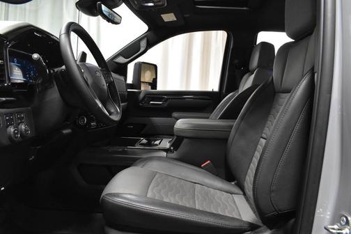 2025 Chevrolet Silverado 2500 Crew Cab, Standard Bed, ZR2, 4WD