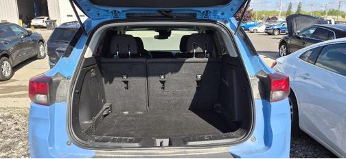Fountain Blue 2024 Chevrolet Trailblazer LT