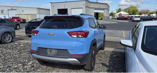 Fountain Blue 2024 Chevrolet Trailblazer LT