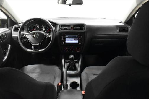 2015 Volkswagen Jetta Man S w/Technology