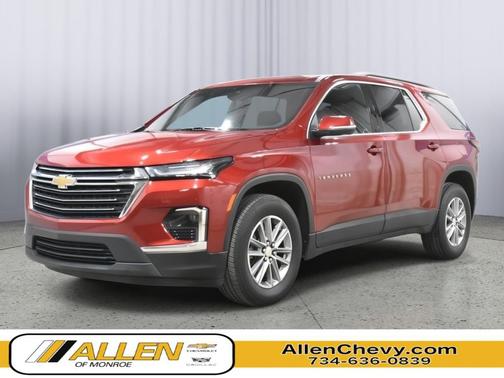 Radiant Red Tintcoat 2023 Chevrolet Traverse LT Cloth