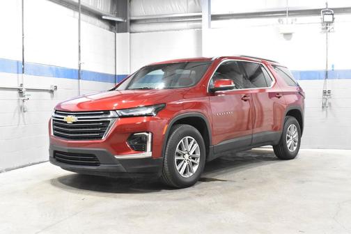 Radiant Red Tintcoat 2023 Chevrolet Traverse LT Cloth