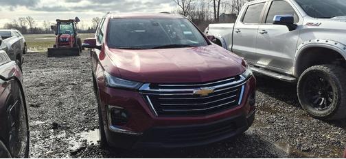 Radiant Red Tintcoat 2023 Chevrolet Traverse LT Cloth