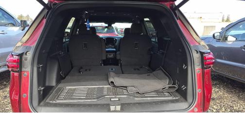 Radiant Red Tintcoat 2023 Chevrolet Traverse LT Cloth