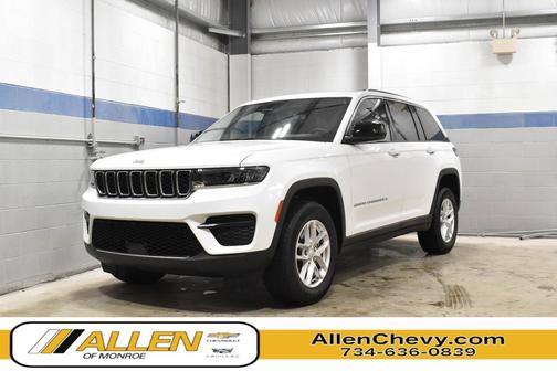 2023 Jeep Grand Cherokee Laredo