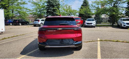 2025 Chevrolet Equinox EV LT