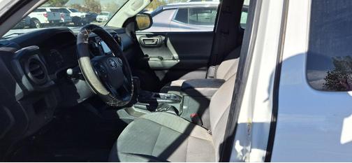 2019 Toyota Tacoma SR