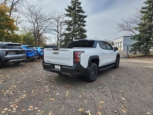 2025 Chevrolet Silverado EV LT