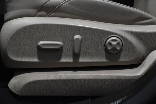 2020 Buick Envision FWD Essence