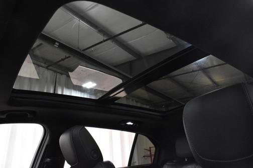 Radiant Silver Metallic 2020 Cadillac XT4 Premium Luxury