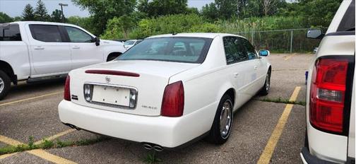 2005 Cadillac DeVille Base