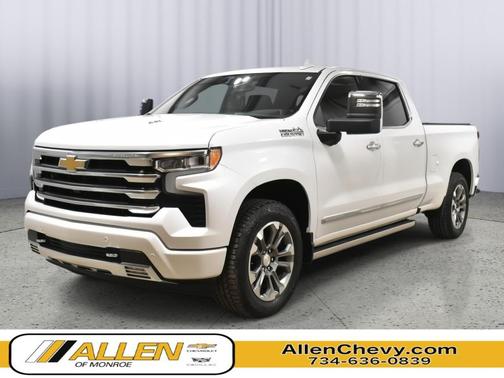 Iridescent Pearl Tricoat 2023 Chevrolet Silverado 1500 High Country