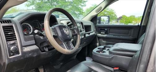 2018 RAM 3500 Tradesman Crew Cab 4x4 6'4' Box