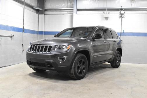 Granite Crystal Metallic Clearcoat 2015 Jeep Grand Cherokee Laredo