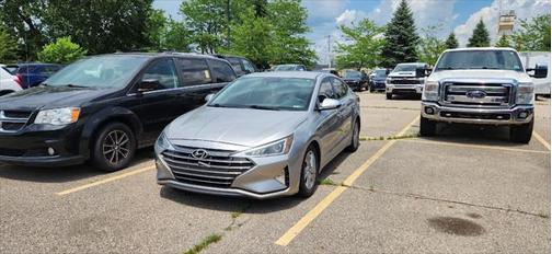 2020 Hyundai ELANTRA SEL