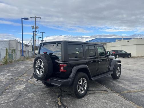 2022 Jeep Wrangler Unlimited Sahara
