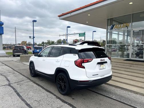 Summit White 2020 GMC Terrain SLE