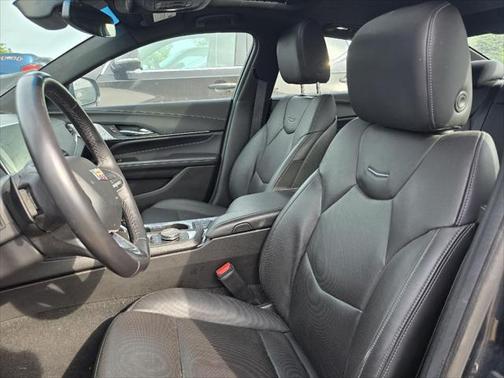 2022 Cadillac CT4 Premium Luxury