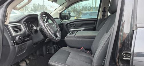 2019 Nissan Titan SV