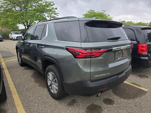 2022 Chevrolet Traverse LT Cloth
