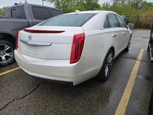 2015 Cadillac XTS Standard